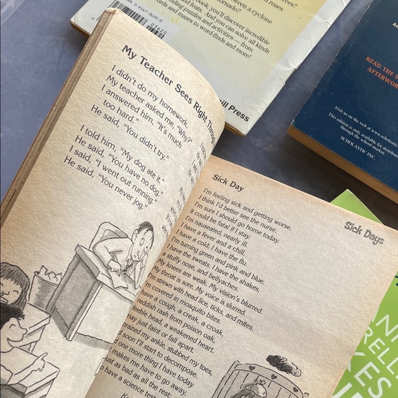 Set of 5 Children's Books - Picture 4 of 7